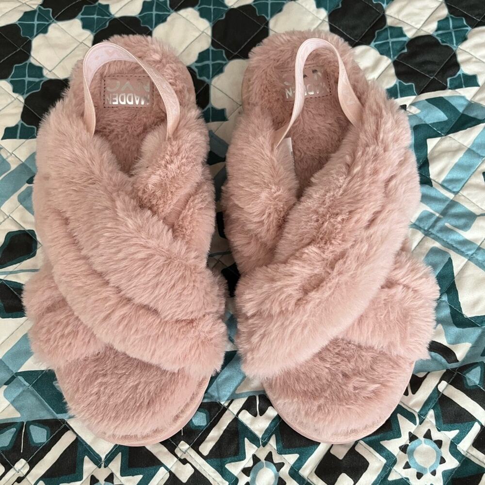 Madden NYC Fuzzy Slide Slippers - Blush Pink